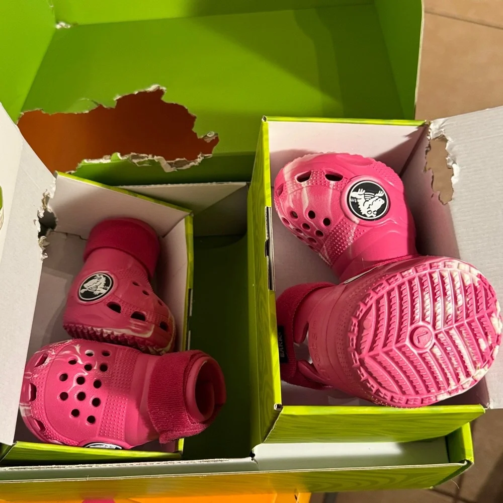 Bark Crocs for Dogs - Picture 5 of 10